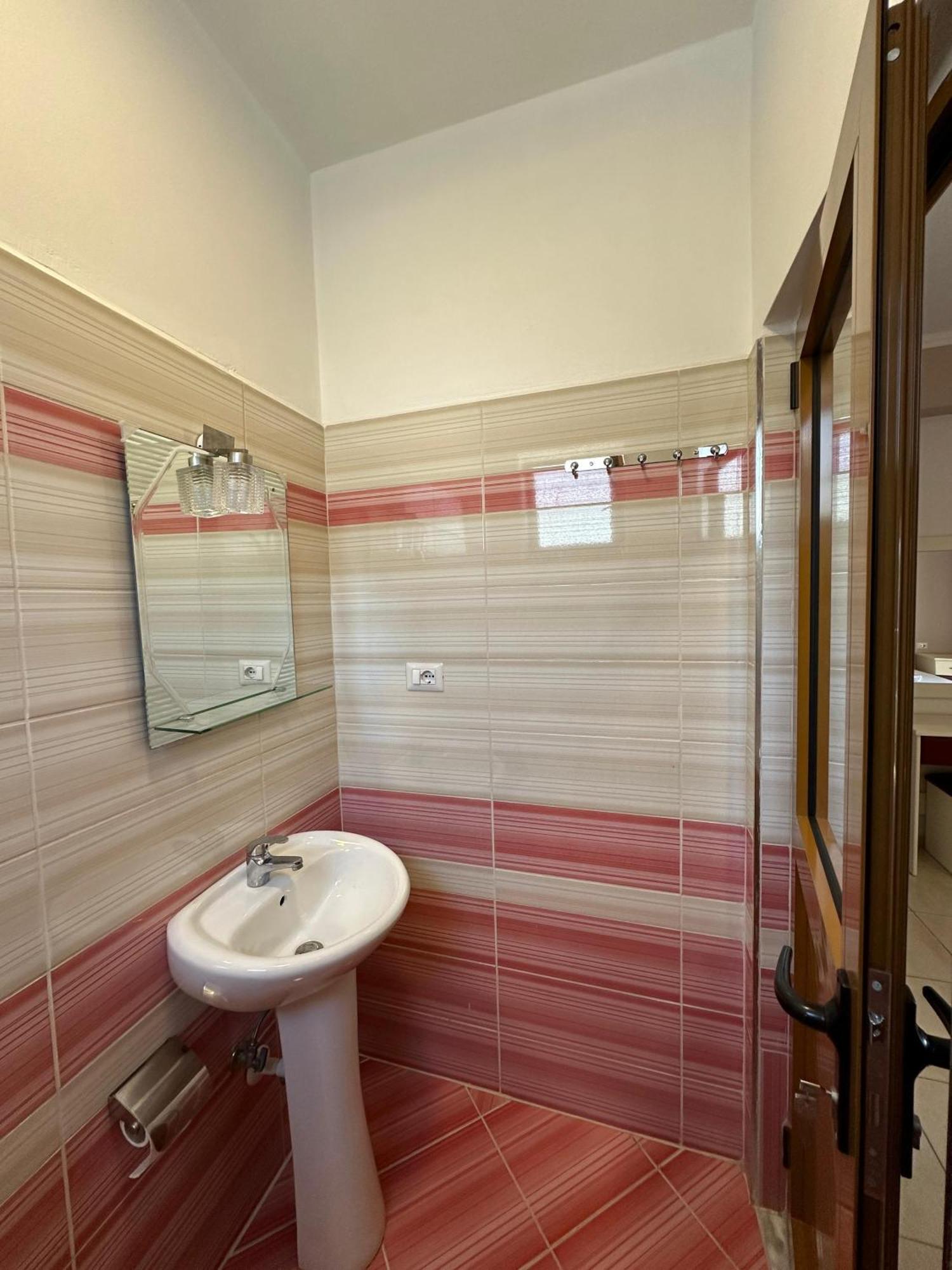 Evelina Ernild Rooms Sarande Exterior photo